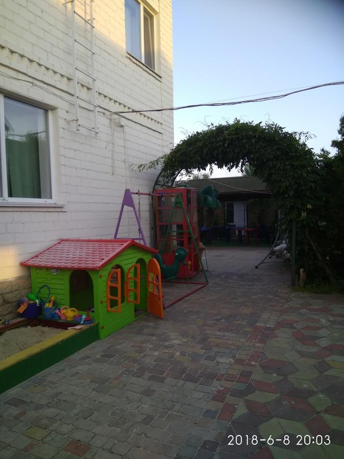 Джага-Джага Zaliznyy Port Ngoại thất bức ảnh
